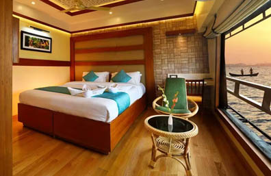 houseboats